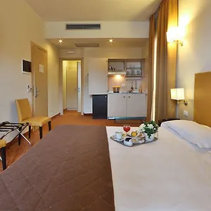 Regal Apartahotel
