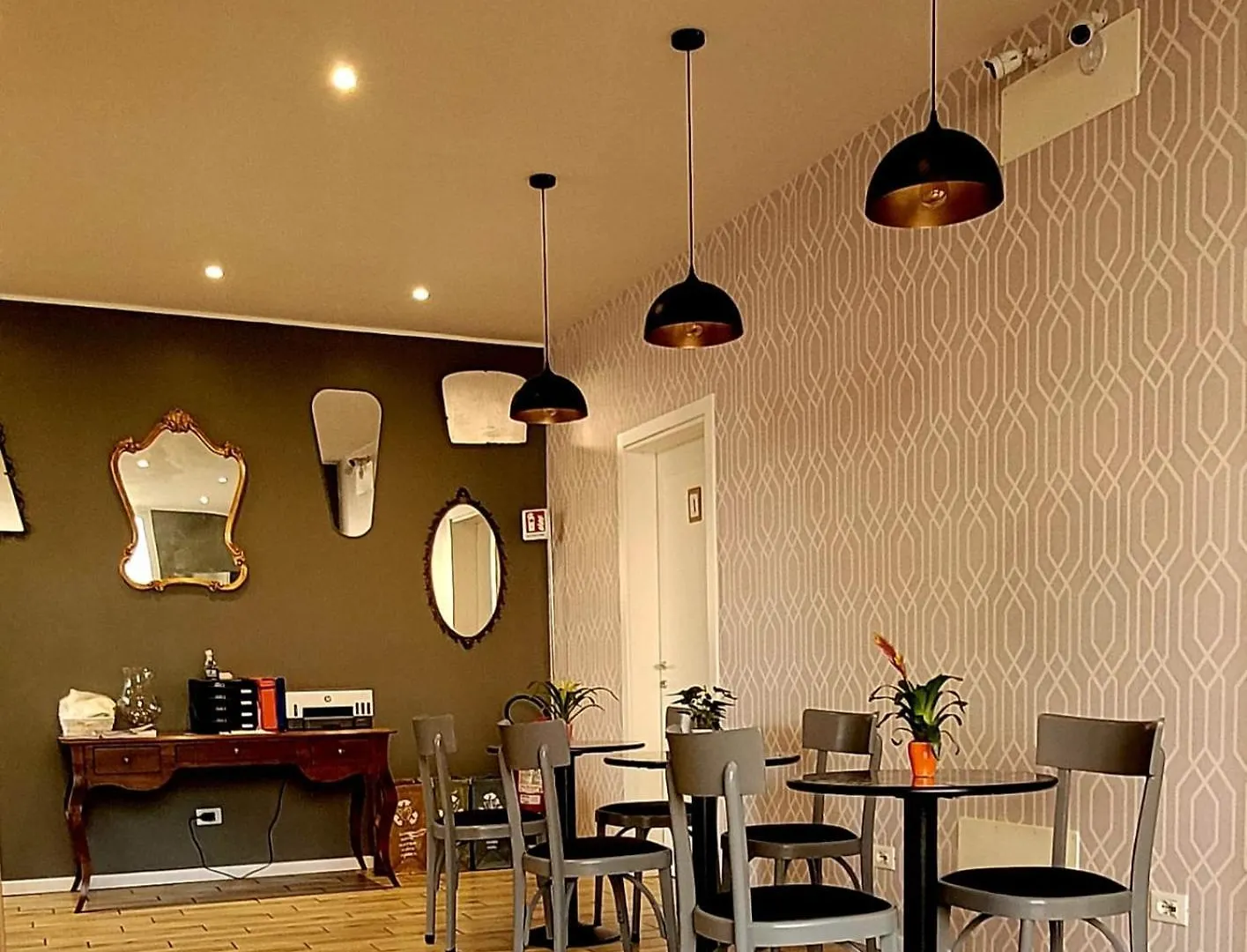 Hotel Al Binario Brescia 2*,
